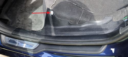 BMW rear sill cover panel