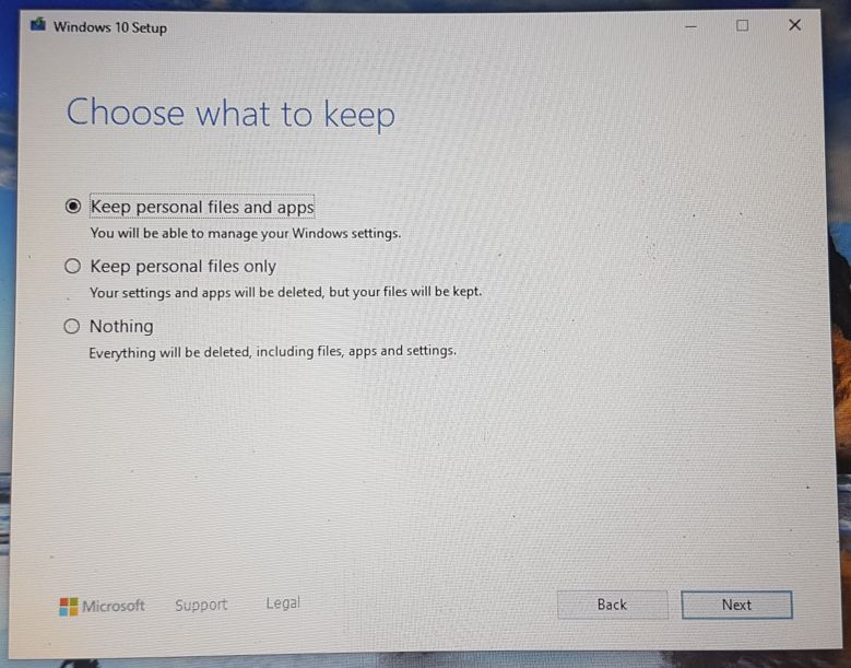 Windows 10 setup. Choose what to keep